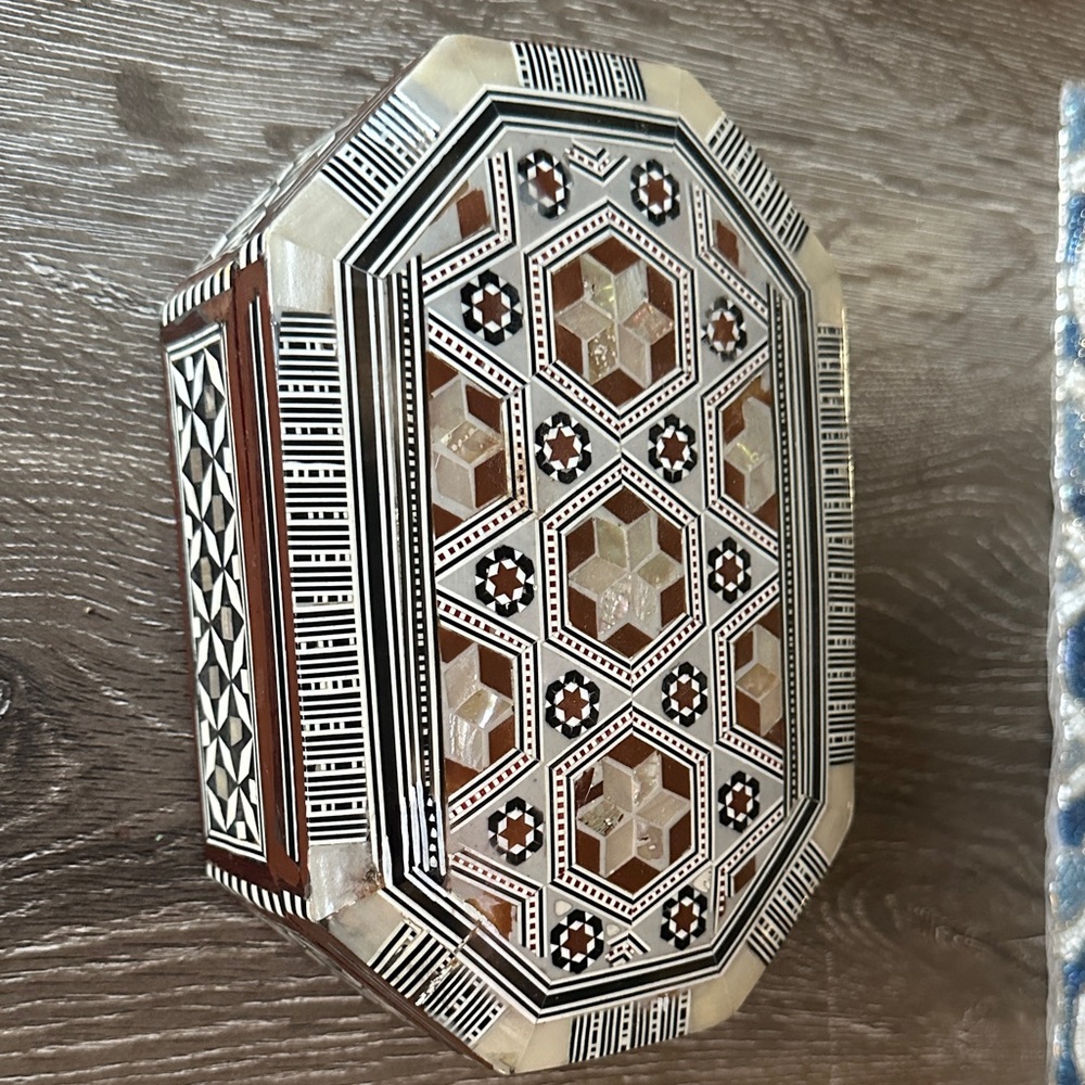 Intricate Geometric Inlay Box